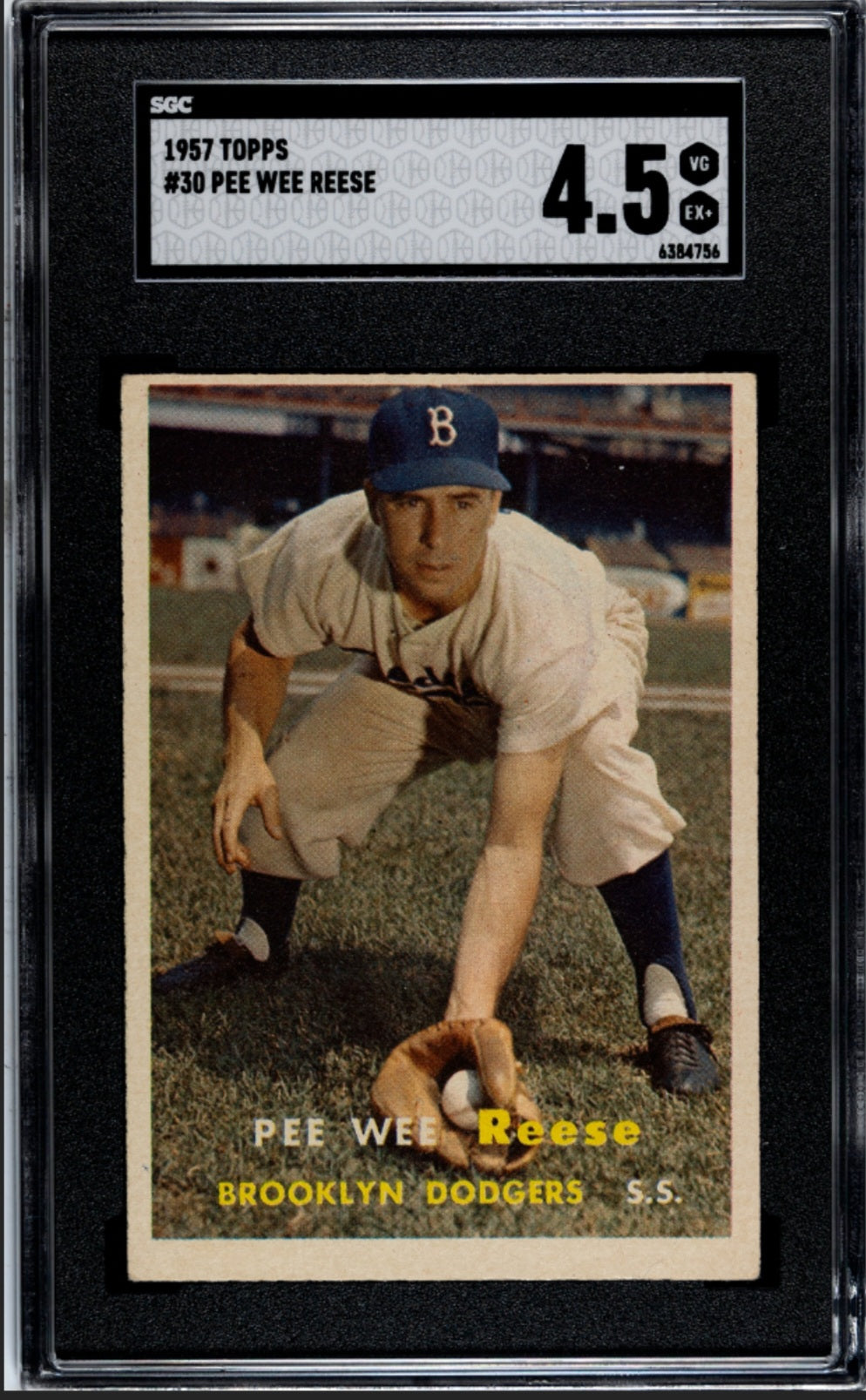 1957 Topps Pee Wee Reese #30 - SGC 4.5
